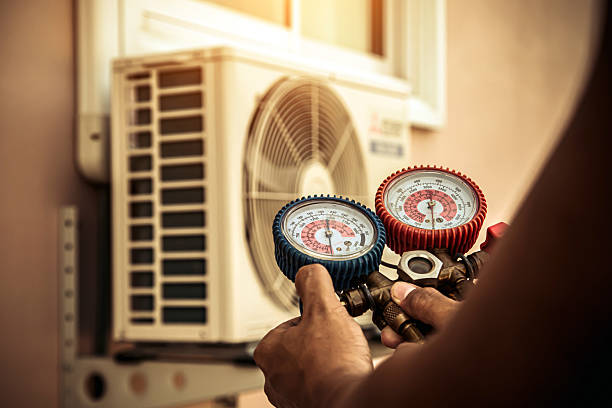 Professional Hvac technician working in Menifee, CA